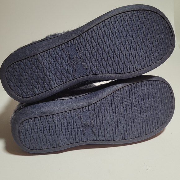 Size small 5/6. Bootie slippers with memory foam - Picture 7 of 11